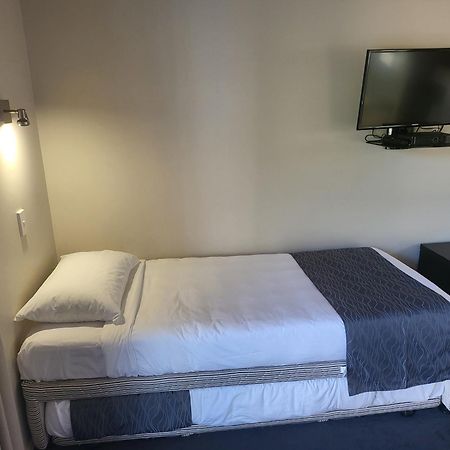 Ferrylink Motel Пиктън Екстериор снимка