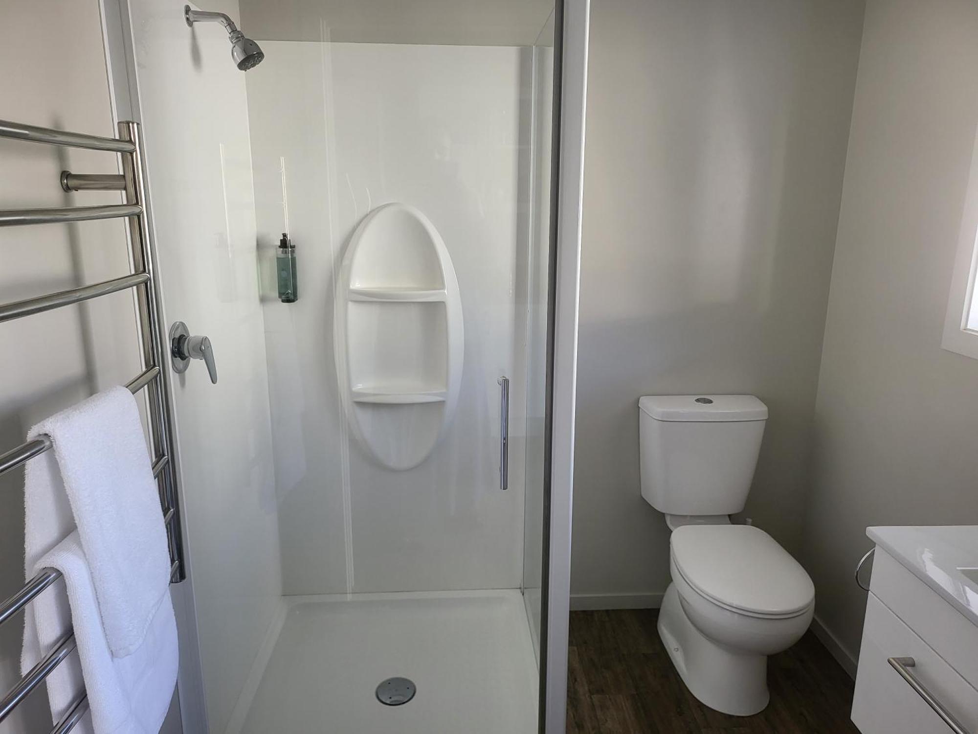 Ferrylink Motel Пиктън Екстериор снимка