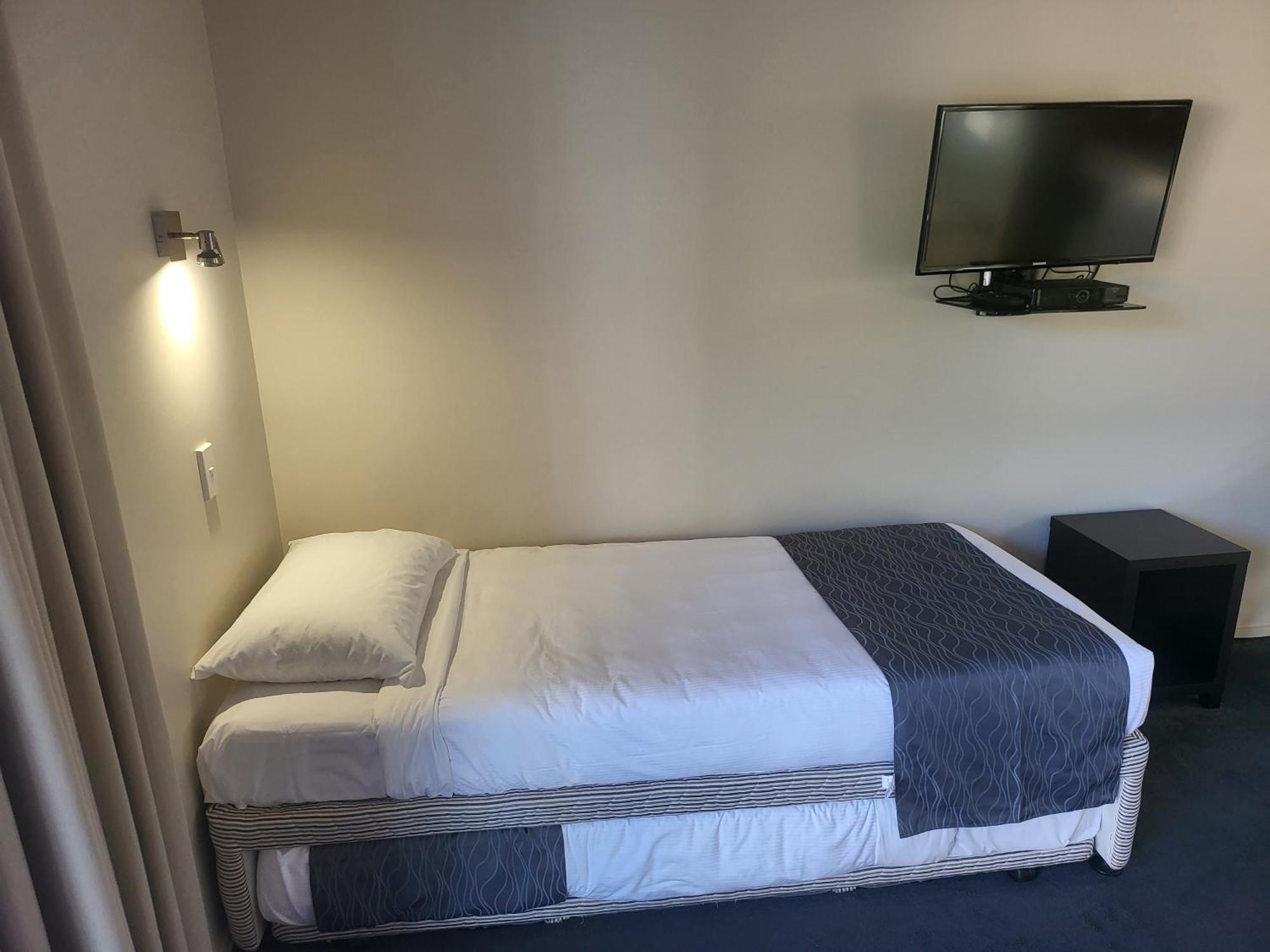 Ferrylink Motel Пиктън Екстериор снимка