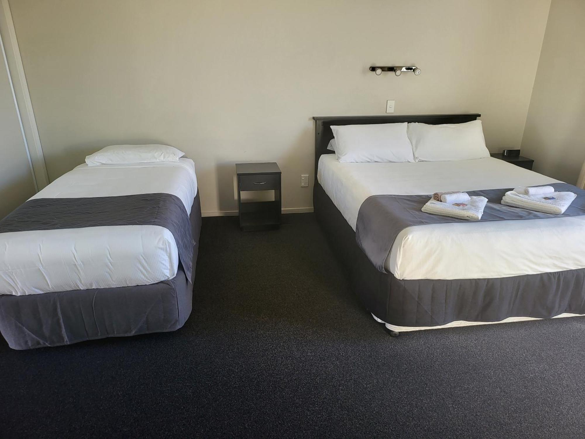Ferrylink Motel Пиктън Екстериор снимка