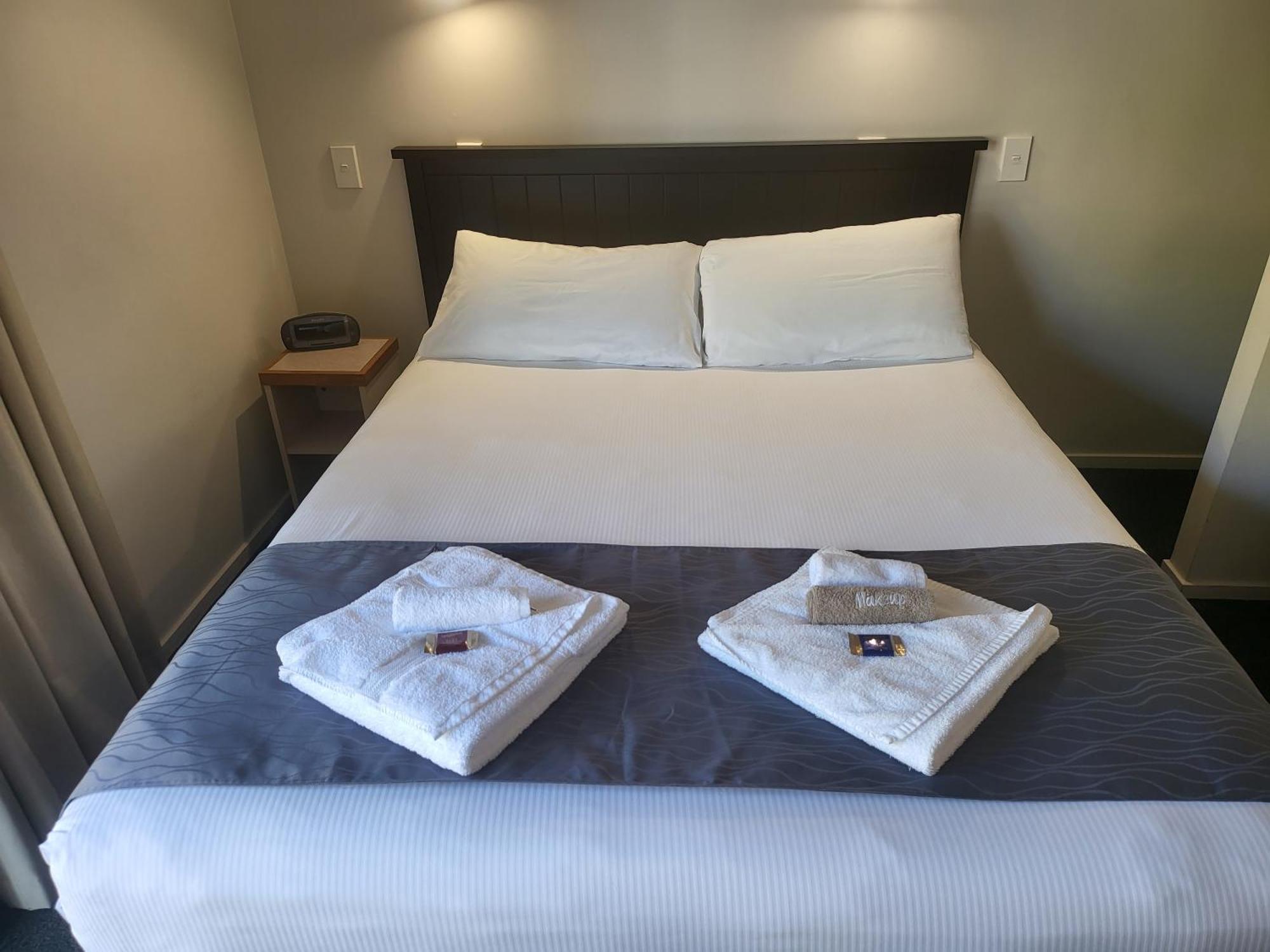 Ferrylink Motel Пиктън Екстериор снимка